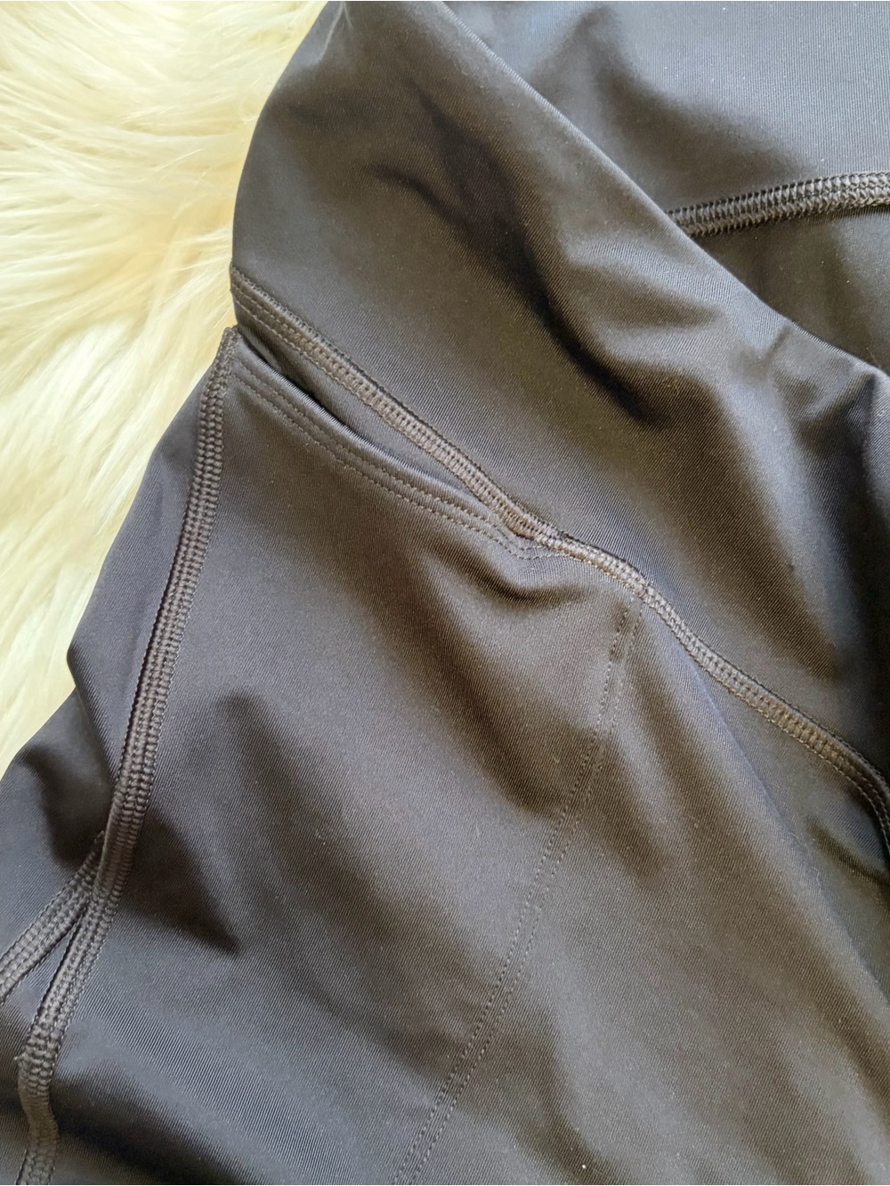 Under Armour Black Athletic cropped Leggings - Picture 3 of 3